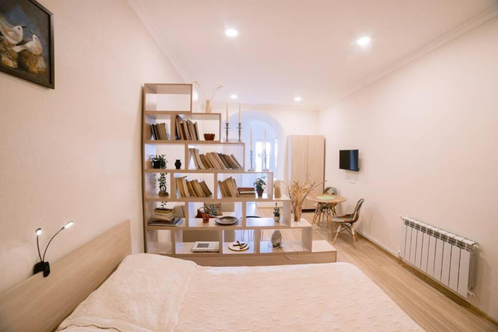New Central Apartment In Gyumri Luaran gambar