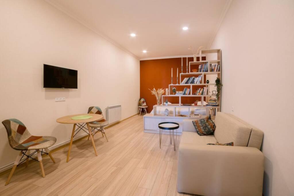New Central Apartment In Gyumri Luaran gambar